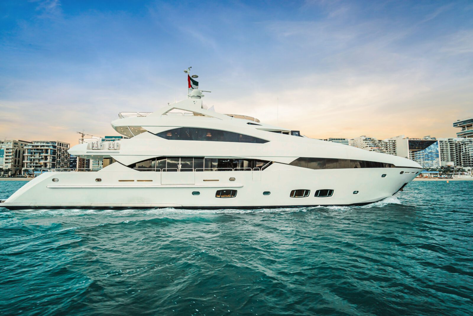 116 FT Sunseeker superyacht for rental in Dubai Marina